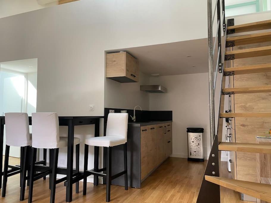 Appartement Atypique Et Fraichement Renove Сен-Валье Экстерьер фото